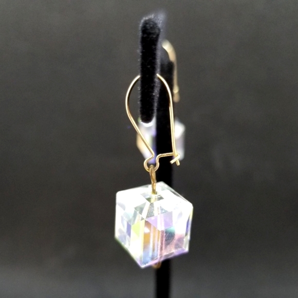 Aurora borealis glass crystal earrings - Picture 4 of 7